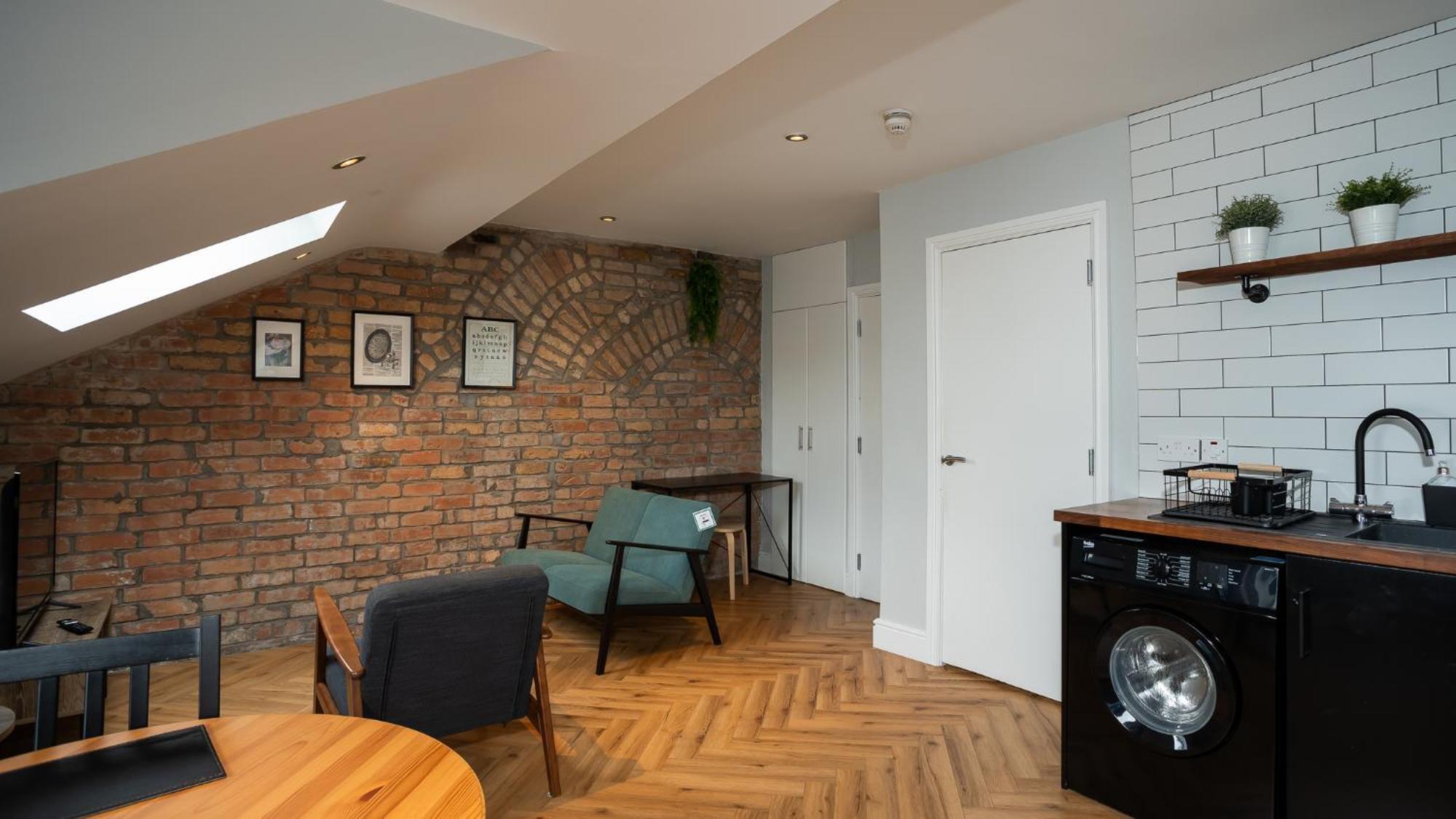 2 Bdr & 1 Bdr Apartments At Queens Uni By Belfast City Breaks Номер фото