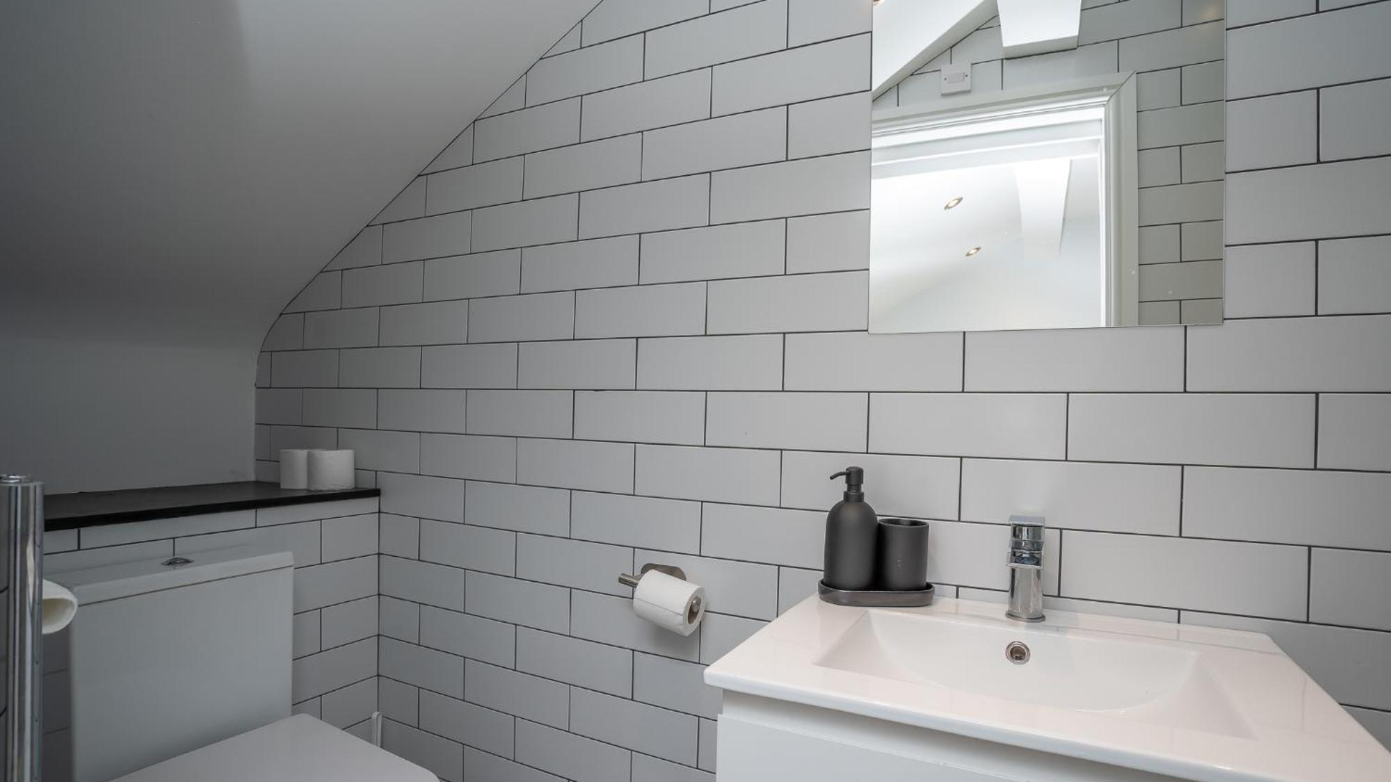 2 Bdr & 1 Bdr Apartments At Queens Uni By Belfast City Breaks Экстерьер фото
