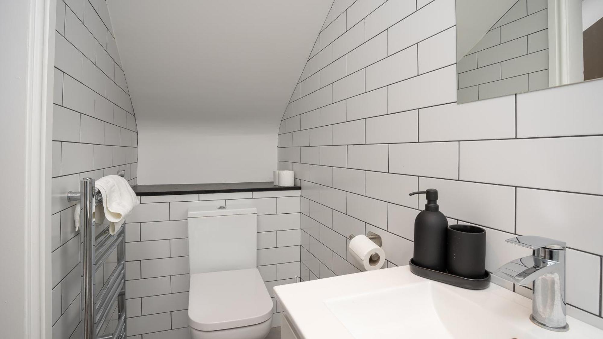 2 Bdr & 1 Bdr Apartments At Queens Uni By Belfast City Breaks Экстерьер фото