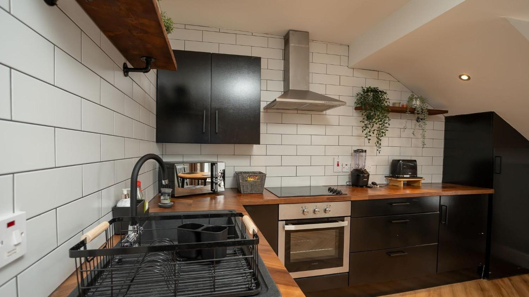 2 Bdr & 1 Bdr Apartments At Queens Uni By Belfast City Breaks Экстерьер фото