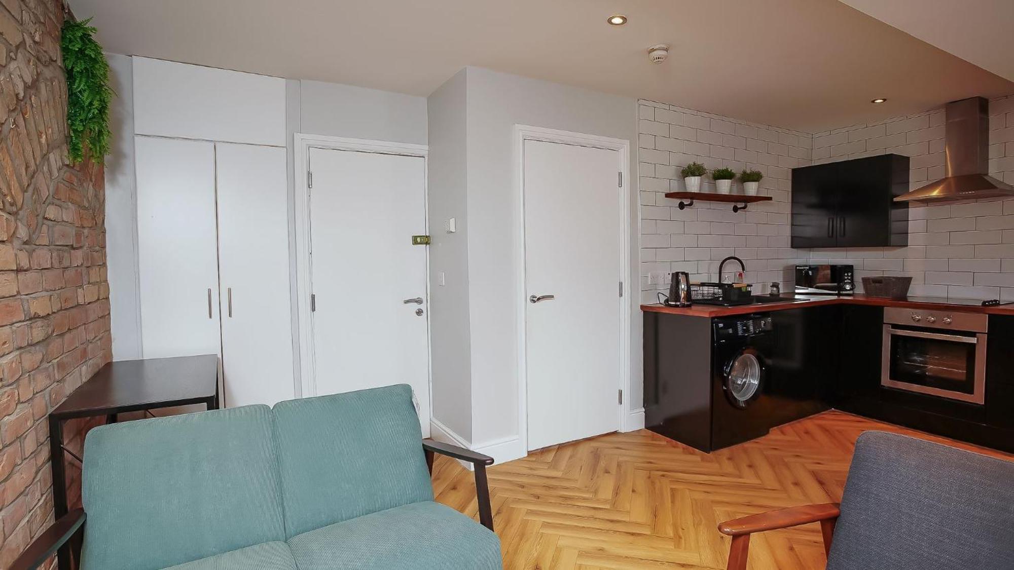 2 Bdr & 1 Bdr Apartments At Queens Uni By Belfast City Breaks Номер фото